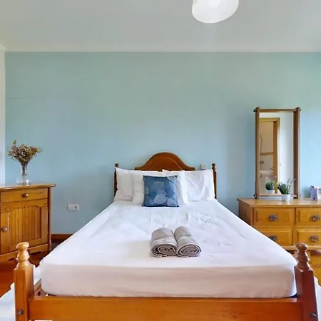 Casa Rua Do Capitao * Повуа-ди-Ланьозу